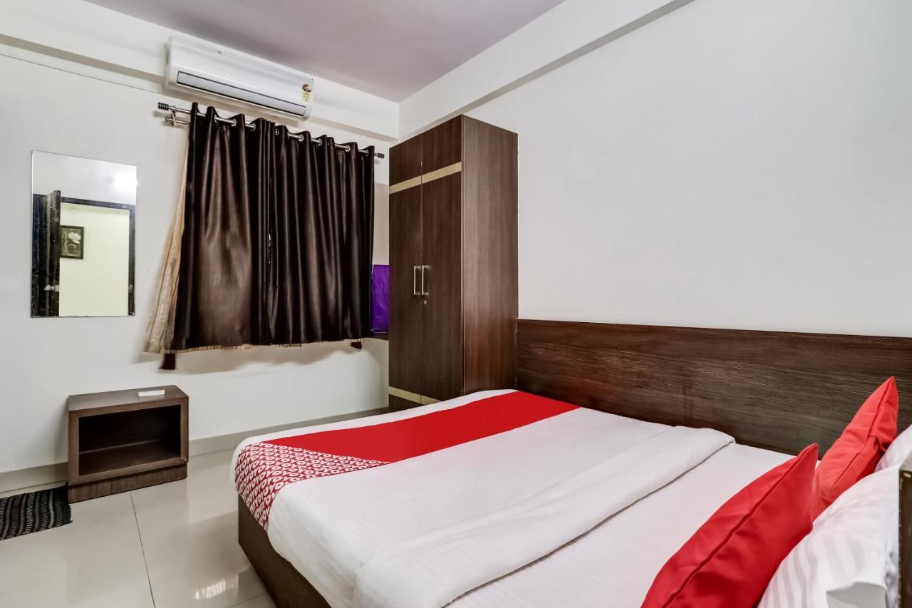 Oyo 81895 Nr Homes Bangalore Luaran gambar
